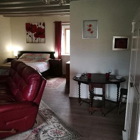 Chez Pastuso Bed and Breakfast Brigueuil-le-Chantre Eksteriør billede